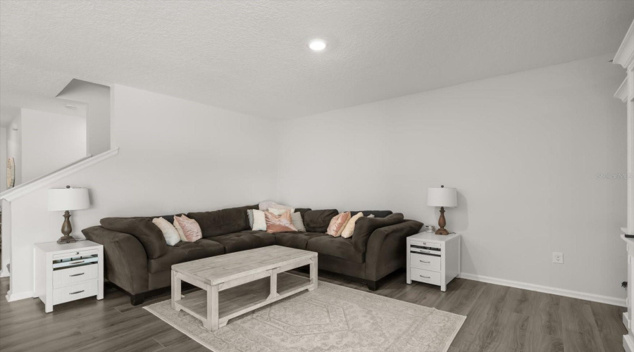 Kissimmee, Florida 34746, 5 Bedrooms Bedrooms, ,4 Bathroomsbathrooms,Residential,For Sale,Bluff Oak,Mfro6305044