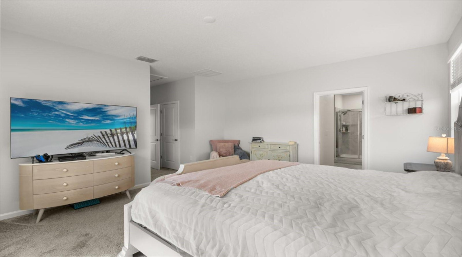 Kissimmee, Florida 34746, 5 Bedrooms Bedrooms, ,4 Bathroomsbathrooms,Residential,For Sale,Bluff Oak,Mfro6305044
