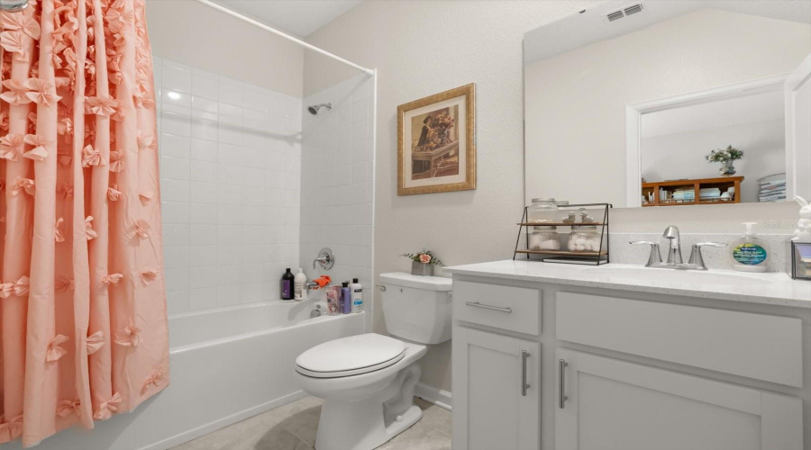 Kissimmee, Florida 34746, 5 Bedrooms Bedrooms, ,4 Bathroomsbathrooms,Residential,For Sale,Bluff Oak,Mfro6305044