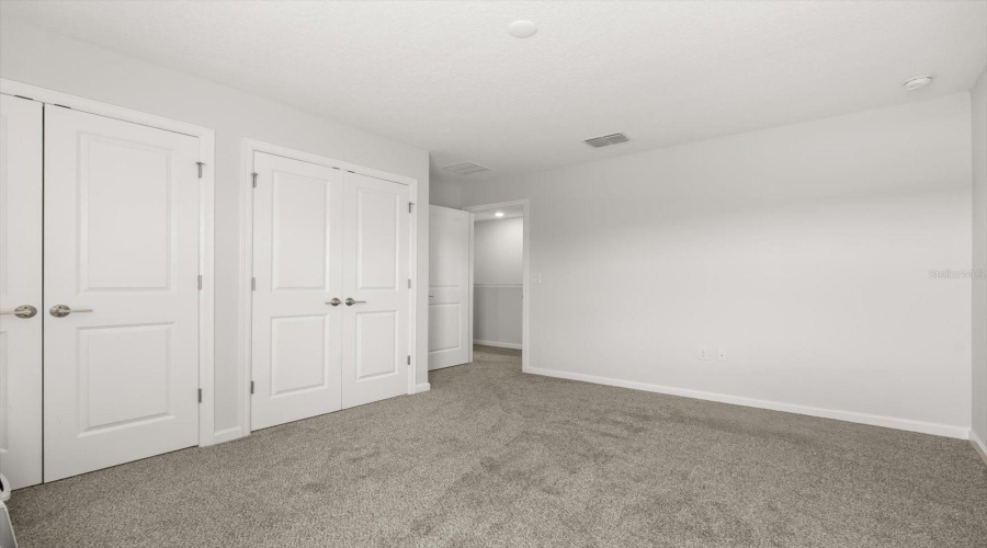 Kissimmee, Florida 34746, 5 Bedrooms Bedrooms, ,4 Bathroomsbathrooms,Residential,For Sale,Bluff Oak,Mfro6305044