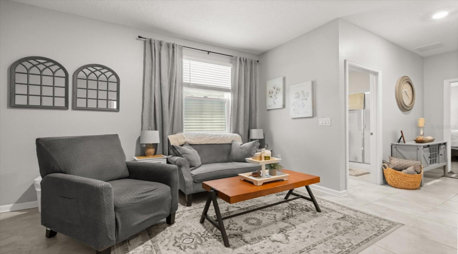 Kissimmee, Florida 34746, 5 Bedrooms Bedrooms, ,4 Bathroomsbathrooms,Residential,For Sale,Bluff Oak,Mfro6305044