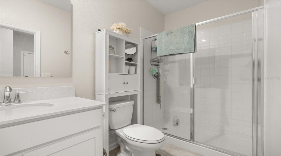 Kissimmee, Florida 34746, 5 Bedrooms Bedrooms, ,4 Bathroomsbathrooms,Residential,For Sale,Bluff Oak,Mfro6305044