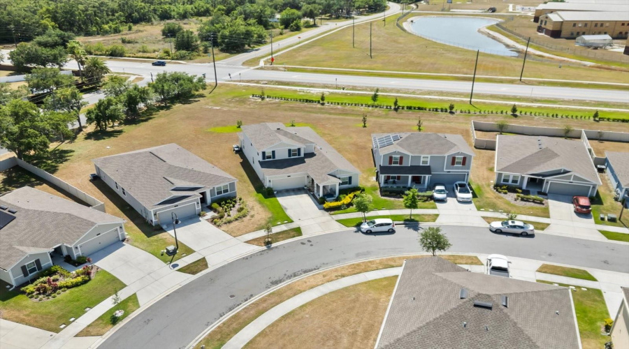 Kissimmee, Florida 34746, 5 Bedrooms Bedrooms, ,4 Bathroomsbathrooms,Residential,For Sale,Bluff Oak,Mfro6305044