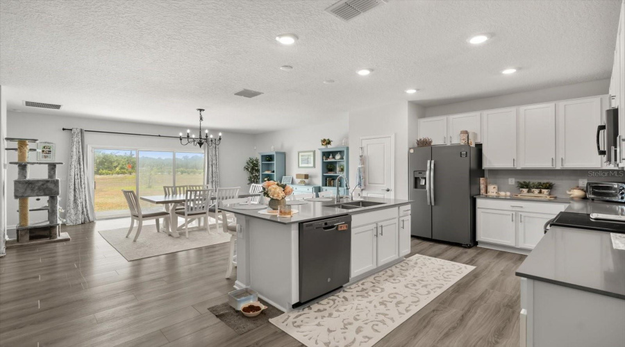 Kissimmee, Florida 34746, 5 Bedrooms Bedrooms, ,4 Bathroomsbathrooms,Residential,For Sale,Bluff Oak,Mfro6305044