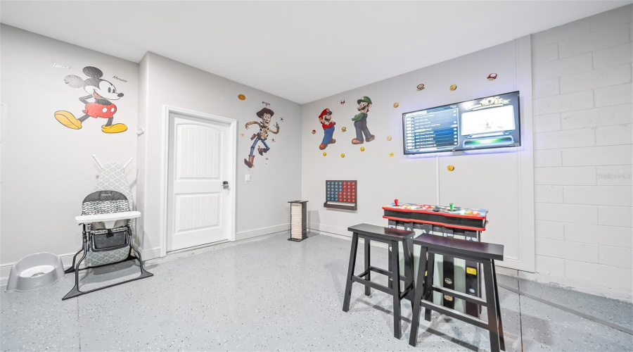 Davenport, Florida 33837, 6 Bedrooms Bedrooms, ,4 Bathroomsbathrooms,Residential,For Sale,Oakbourne,Mfro6305379