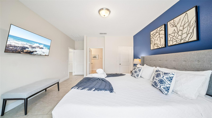 Davenport, Florida 33837, 6 Bedrooms Bedrooms, ,4 Bathroomsbathrooms,Residential,For Sale,Oakbourne,Mfro6305379
