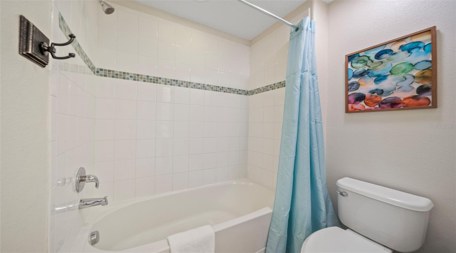 Davenport, Florida 33837, 6 Bedrooms Bedrooms, ,4 Bathroomsbathrooms,Residential,For Sale,Oakbourne,Mfro6305379