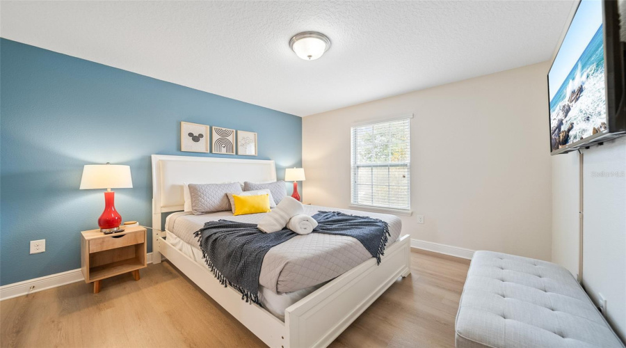 Davenport, Florida 33837, 6 Bedrooms Bedrooms, ,4 Bathroomsbathrooms,Residential,For Sale,Oakbourne,Mfro6305379