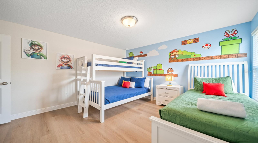 Davenport, Florida 33837, 6 Bedrooms Bedrooms, ,4 Bathroomsbathrooms,Residential,For Sale,Oakbourne,Mfro6305379