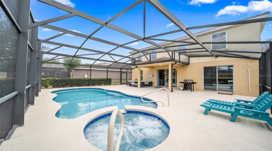 Davenport, Florida 33837, 6 Bedrooms Bedrooms, ,4 Bathroomsbathrooms,Residential,For Sale,Oakbourne,Mfro6305379