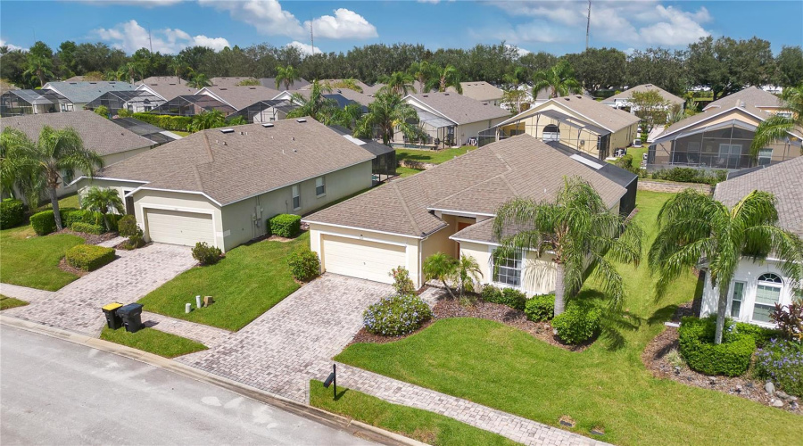 Davenport, Florida 33896, 3 Bedrooms Bedrooms, ,2 Bathroomsbathrooms,Residential,For Sale,Balmoral,Mfro6246235