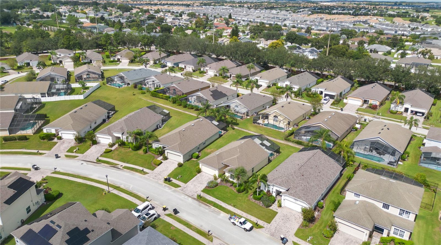 Davenport, Florida 33896, 3 Bedrooms Bedrooms, ,2 Bathroomsbathrooms,Residential,For Sale,Balmoral,Mfro6246235