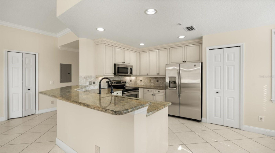 Reunion, Florida 34747, 3 Bedrooms Bedrooms, ,2 Bathroomsbathrooms,Residential,For Sale,Mourning Dove,Mfrs5126155