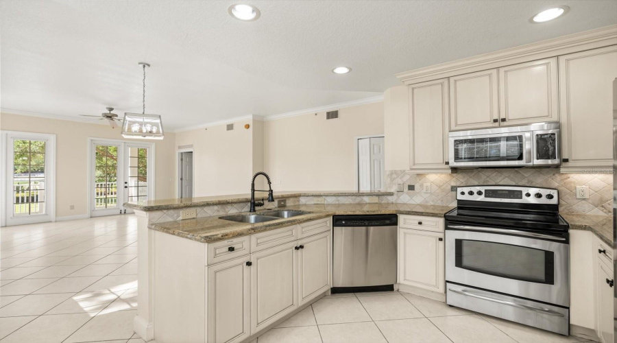 Reunion, Florida 34747, 3 Bedrooms Bedrooms, ,2 Bathroomsbathrooms,Residential,For Sale,Mourning Dove,Mfrs5126155