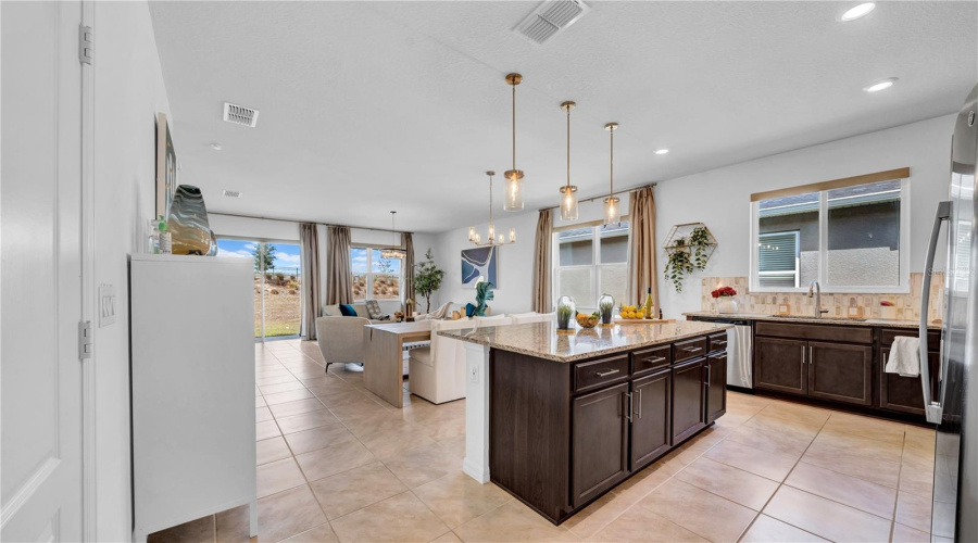Davenport, Florida 33896, 4 Bedrooms Bedrooms, ,2 Bathroomsbathrooms,Residential,For Sale,Overpool,Mfro6305193