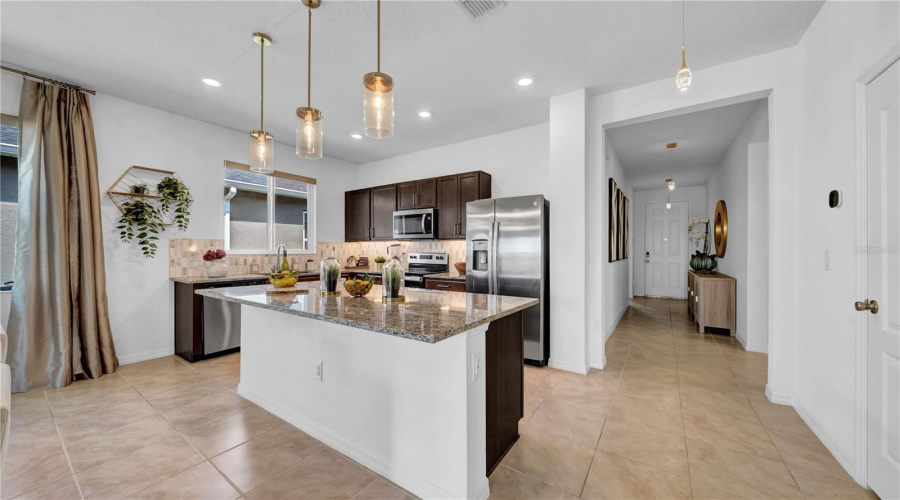 Davenport, Florida 33896, 4 Bedrooms Bedrooms, ,2 Bathroomsbathrooms,Residential,For Sale,Overpool,Mfro6305193
