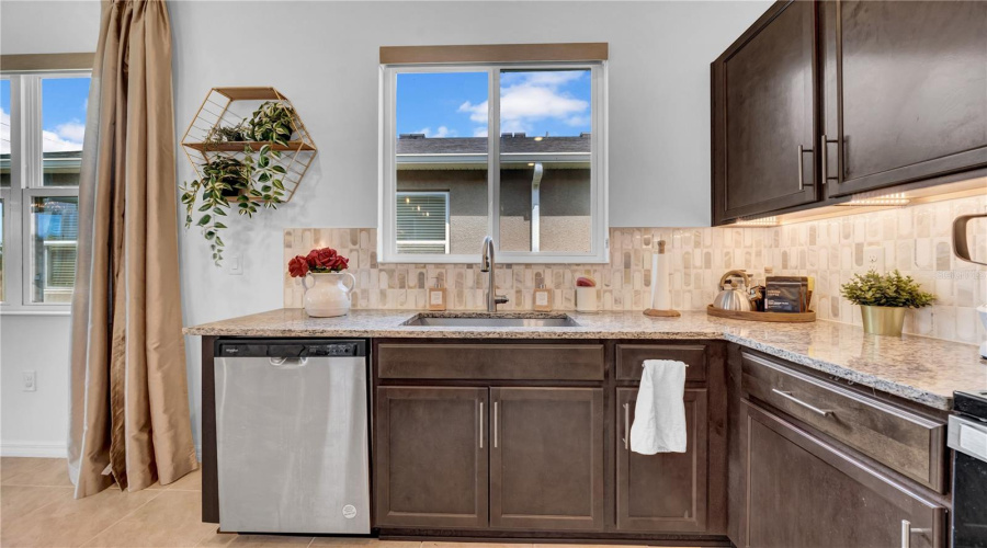 Davenport, Florida 33896, 4 Bedrooms Bedrooms, ,2 Bathroomsbathrooms,Residential,For Sale,Overpool,Mfro6305193