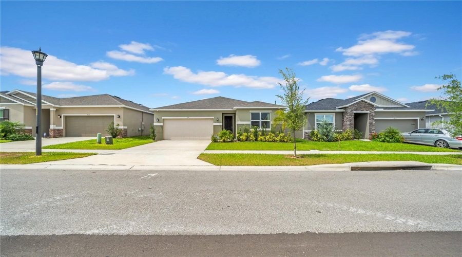 Davenport, Florida 33896, 4 Bedrooms Bedrooms, ,2 Bathroomsbathrooms,Residential,For Sale,Overpool,Mfro6305193