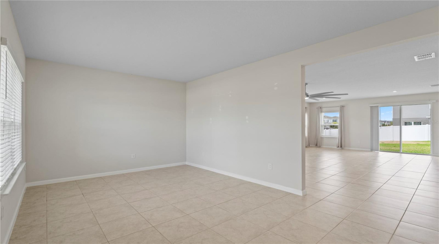 Davenport, Florida 33837, 4 Bedrooms Bedrooms, ,3 Bathroomsbathrooms,Residential,For Sale,Eucalyptus,Mfro6305664