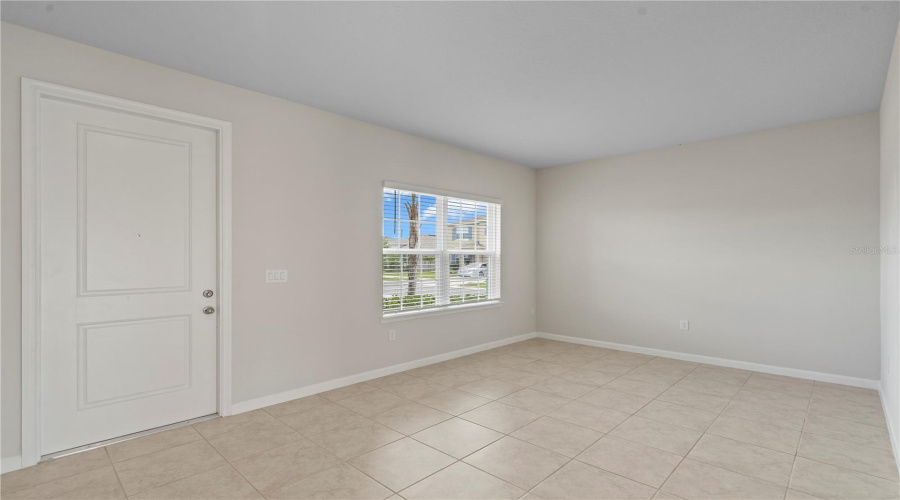 Davenport, Florida 33837, 4 Bedrooms Bedrooms, ,3 Bathroomsbathrooms,Residential,For Sale,Eucalyptus,Mfro6305664