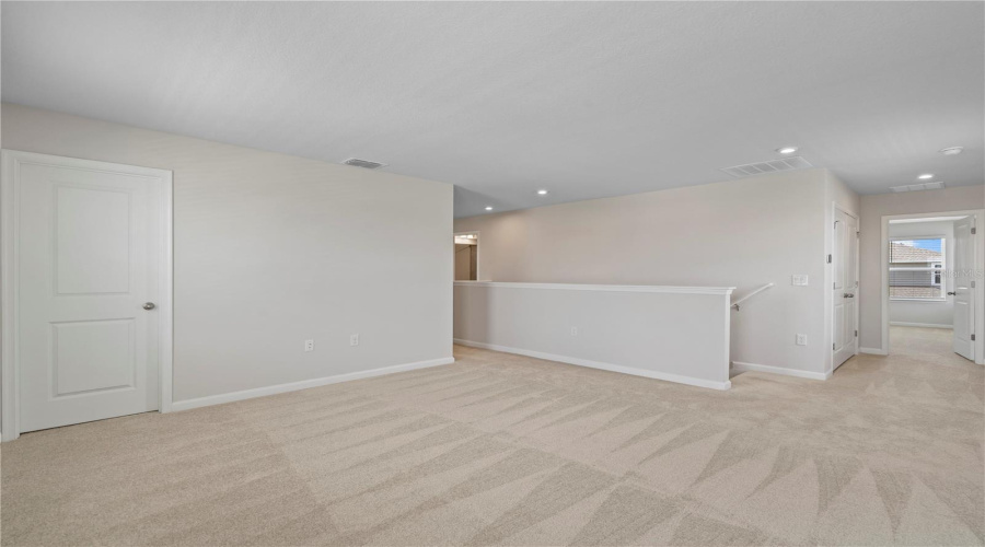 Davenport, Florida 33837, 4 Bedrooms Bedrooms, ,3 Bathroomsbathrooms,Residential,For Sale,Eucalyptus,Mfro6305664