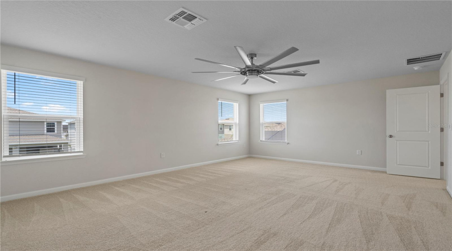 Davenport, Florida 33837, 4 Bedrooms Bedrooms, ,3 Bathroomsbathrooms,Residential,For Sale,Eucalyptus,Mfro6305664