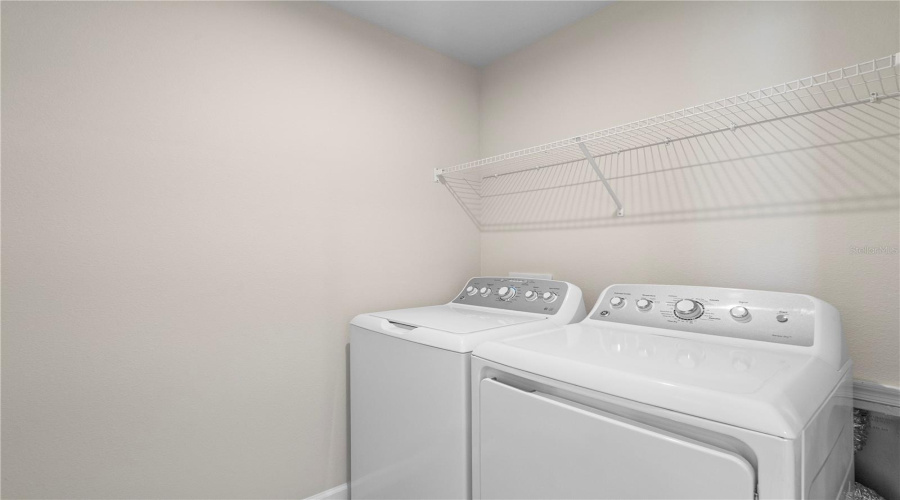 Davenport, Florida 33837, 4 Bedrooms Bedrooms, ,3 Bathroomsbathrooms,Residential,For Sale,Eucalyptus,Mfro6305664