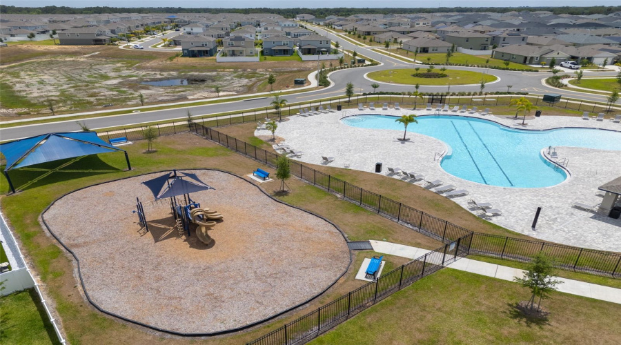 Davenport, Florida 33837, 4 Bedrooms Bedrooms, ,3 Bathroomsbathrooms,Residential,For Sale,Eucalyptus,Mfro6305664