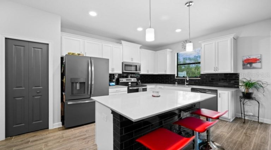 Davenport, Florida 33896, 3 Bedrooms Bedrooms, ,2 Bathroomsbathrooms,Residential,For Sale,Sandwedge,Mfrs5126064