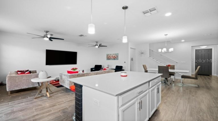 Davenport, Florida 33896, 3 Bedrooms Bedrooms, ,2 Bathroomsbathrooms,Residential,For Sale,Sandwedge,Mfrs5126064