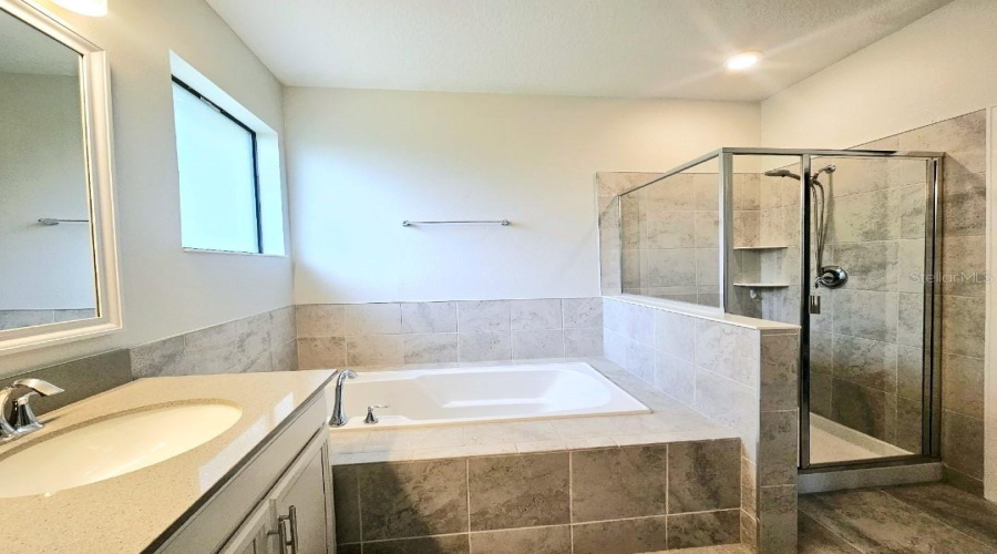 Davenport, Florida 33896, 3 Bedrooms Bedrooms, ,2 Bathroomsbathrooms,Residential,For Sale,Sandwedge,Mfrs5126064