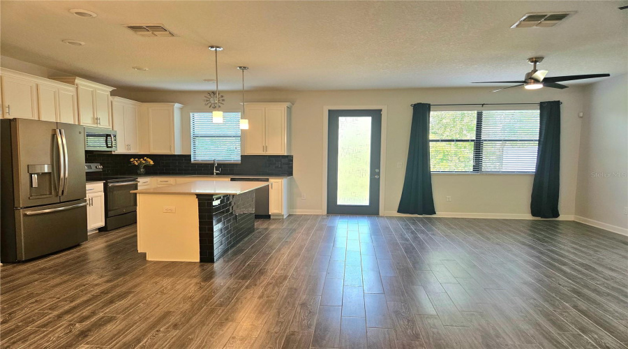 Davenport, Florida 33896, 3 Bedrooms Bedrooms, ,2 Bathroomsbathrooms,Residential,For Sale,Sandwedge,Mfrs5126064