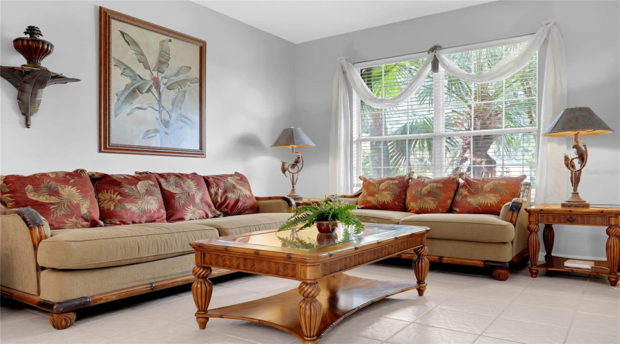 Kissimmee, Florida 34747, 7 Bedrooms Bedrooms, ,4 Bathroomsbathrooms,Residential,For Sale,La Isla,Mfrtb8381765