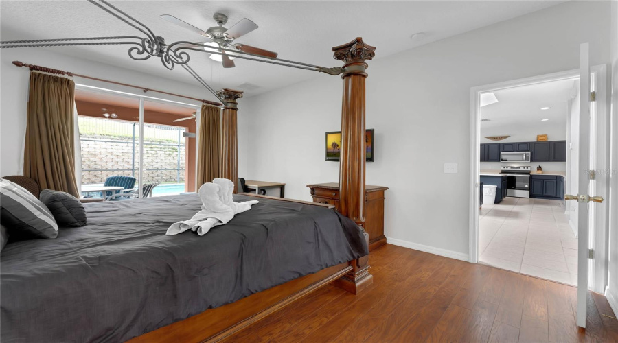 Kissimmee, Florida 34747, 7 Bedrooms Bedrooms, ,4 Bathroomsbathrooms,Residential,For Sale,La Isla,Mfrtb8381765