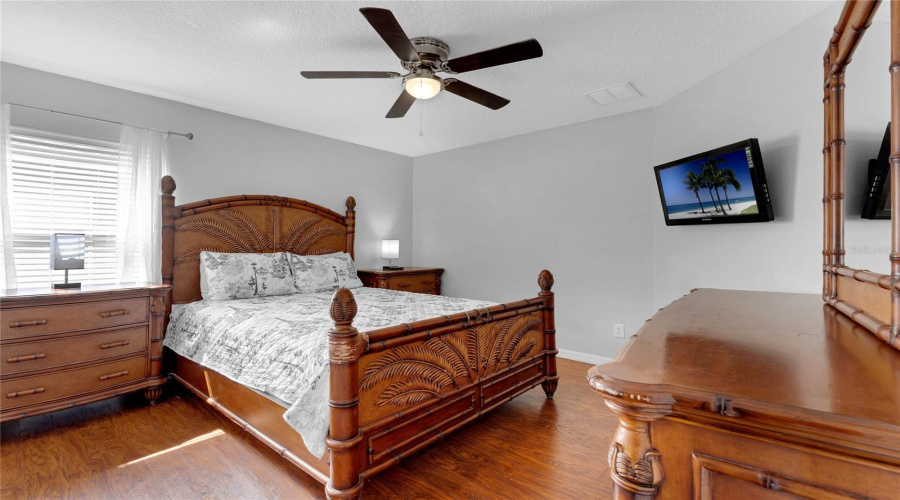 Kissimmee, Florida 34747, 7 Bedrooms Bedrooms, ,4 Bathroomsbathrooms,Residential,For Sale,La Isla,Mfrtb8381765