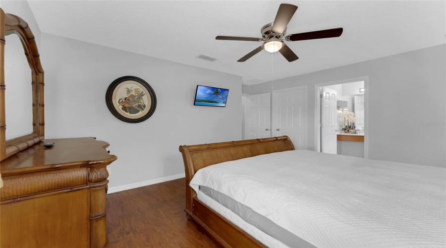 Kissimmee, Florida 34747, 7 Bedrooms Bedrooms, ,4 Bathroomsbathrooms,Residential,For Sale,La Isla,Mfrtb8381765