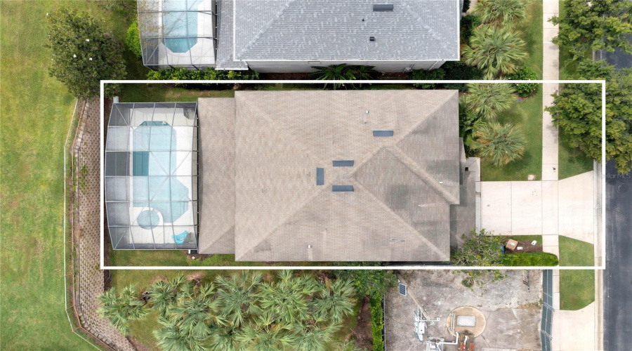 Kissimmee, Florida 34747, 7 Bedrooms Bedrooms, ,4 Bathroomsbathrooms,Residential,For Sale,La Isla,Mfrtb8381765