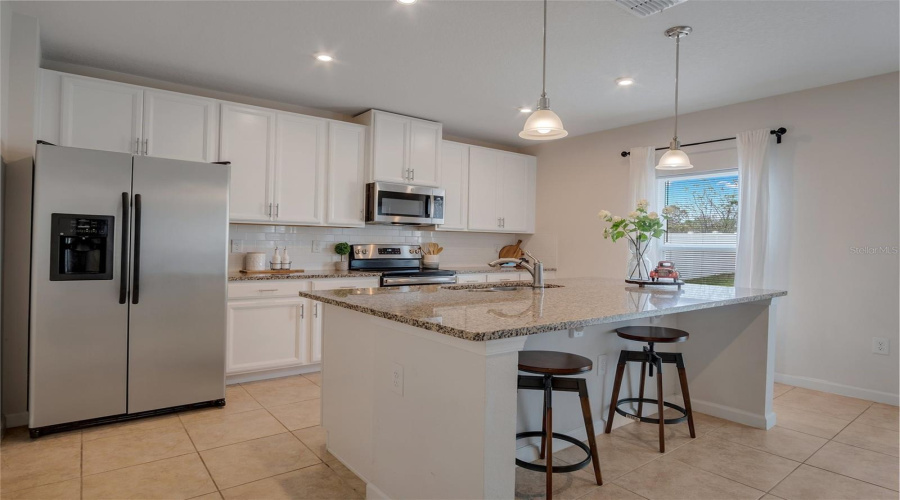 Davenport, Florida 33837, 4 Bedrooms Bedrooms, ,3 Bathroomsbathrooms,Residential,For Sale,Aria,Mfro6305855