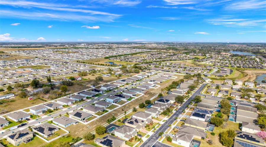 Davenport, Florida 33837, 4 Bedrooms Bedrooms, ,3 Bathroomsbathrooms,Residential,For Sale,Aria,Mfro6305855