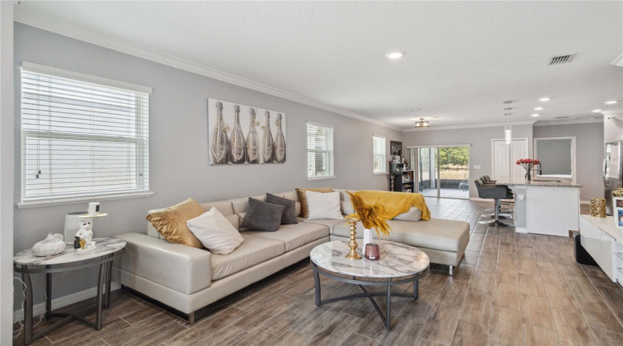 Kissimmee, Florida 34746, 3 Bedrooms Bedrooms, ,2 Bathroomsbathrooms,Residential,For Sale,Canyon Breeze,Mfrs5126177