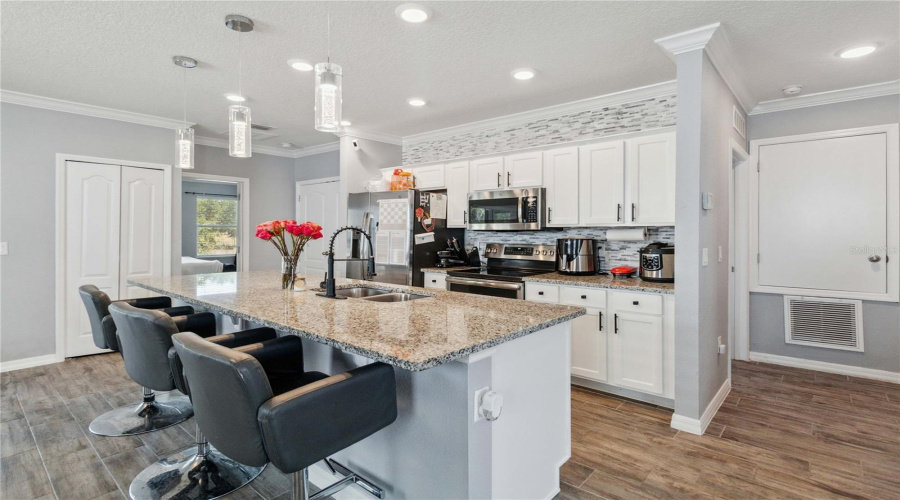 Kissimmee, Florida 34746, 3 Bedrooms Bedrooms, ,2 Bathroomsbathrooms,Residential,For Sale,Canyon Breeze,Mfrs5126177