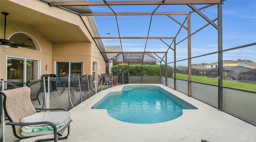 Davenport, Florida 33897, 4 Bedrooms Bedrooms, ,3 Bathroomsbathrooms,Residential,For Sale,Bridgewater,Mfrs5126187