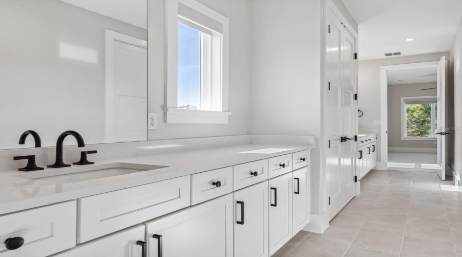 Orlando, Florida 32836, 5 Bedrooms Bedrooms, ,4 Bathroomsbathrooms,Residential,For Sale,Sheen Sound,Mfro6305805