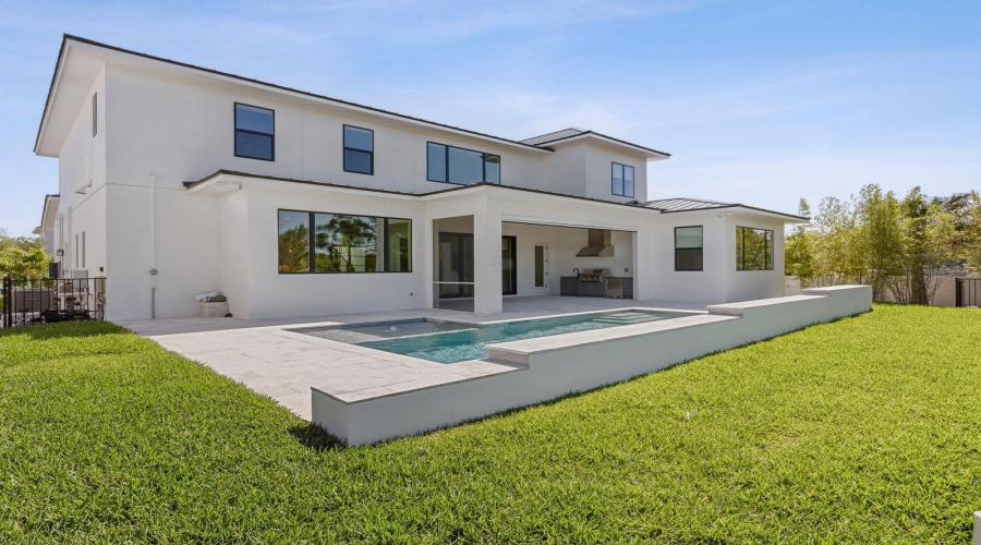 Orlando, Florida 32836, 5 Bedrooms Bedrooms, ,4 Bathroomsbathrooms,Residential,For Sale,Sheen Sound,Mfro6305805