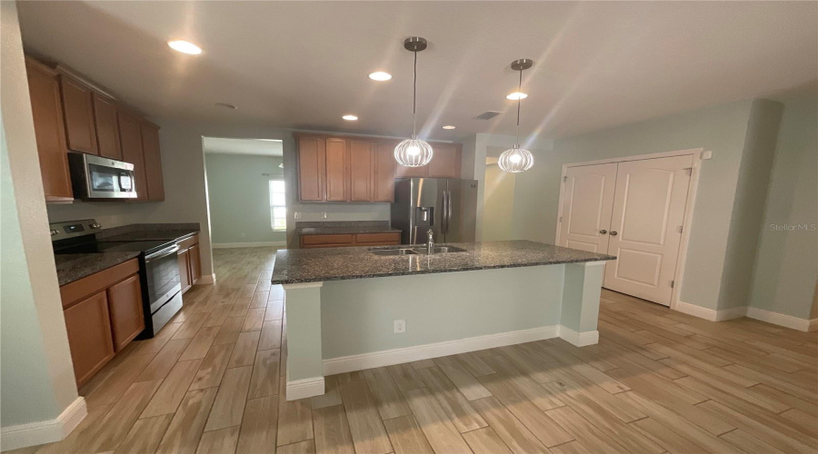 Davenport, Florida 33837, 3 Bedrooms Bedrooms, ,2 Bathroomsbathrooms,Residential,For Sale,Benjamin Trl,Mfrs5126092