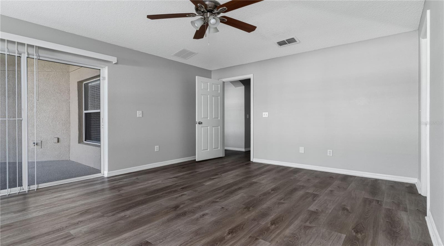 Kissimmee, Florida 34746, 4 Bedrooms Bedrooms, ,3 Bathroomsbathrooms,Residential,For Sale,Seasons,Mfro6305944