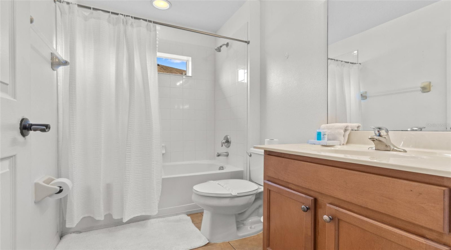 Davenport, Florida 33837, 4 Bedrooms Bedrooms, ,3 Bathroomsbathrooms,Residential,For Sale,Orange Cosmos,Mfro6304471