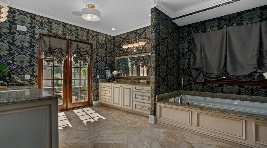 Golden Oak, Florida 32836, 4 Bedrooms Bedrooms, ,3 Bathroomsbathrooms,Residential,For Sale,Lounsberry,Mfro6304564