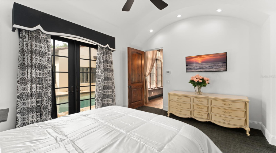 Golden Oak, Florida 32836, 4 Bedrooms Bedrooms, ,4 Bathroomsbathrooms,Residential,For Sale,Lounsberry,Mfro6304564