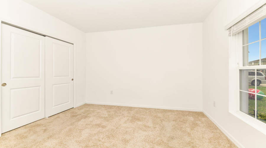 Davenport, Florida 33897, 5 Bedrooms Bedrooms, ,3 Bathroomsbathrooms,Residential,For Sale,Vellacito,Mfro6306086